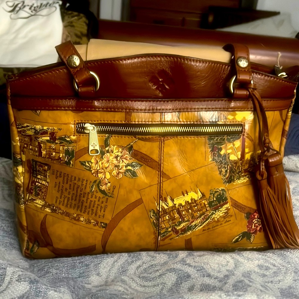 Patricia Nash midsize moulin Rouge handbag